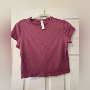 Mauve ALO crop top size Large never been worn